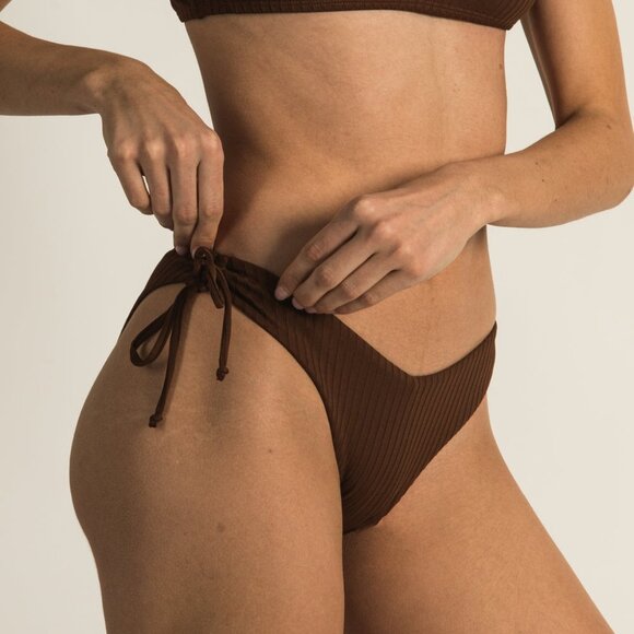 Skinny Dip Suntan Ribbed Bikini Set Large women’s NWT brown scoop bathing suit - Picture 5 of 16